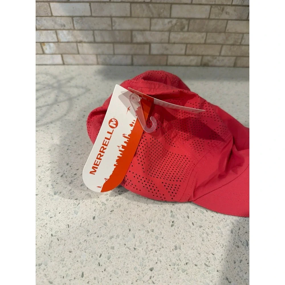 Merrell Lightweight 5‎ Panel Adjustable Cap Pink NWT